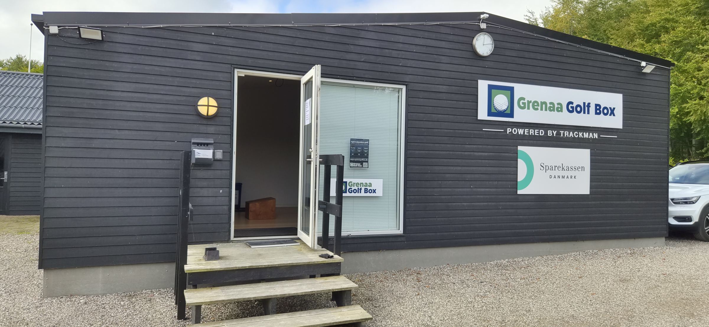 Grenaa Golf Box – golfsimulatoren ved Grenaa Golfklub set udefra